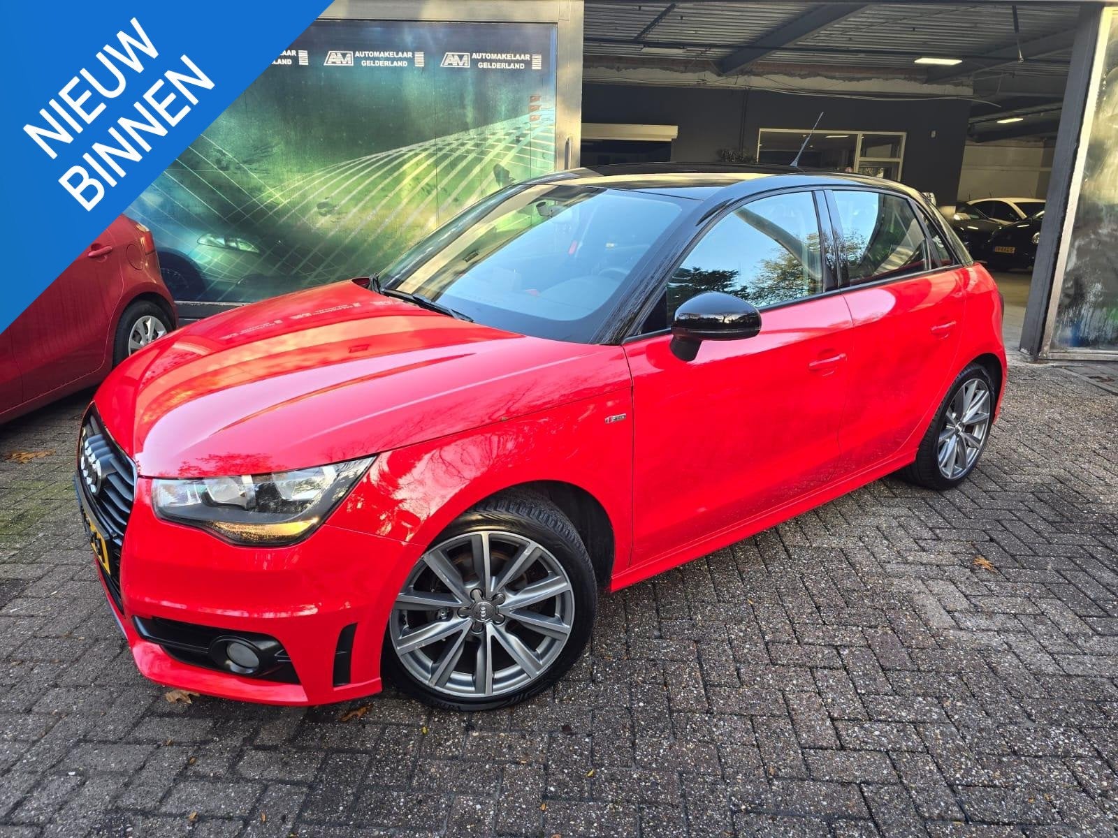 Audi A1 Sportback 1.2 TFSI Admired | 2E EIGENAAR | NAVIGATIE, Voorwielaandrijving, Zwart, 4 cilinders, Origineel Nederlands