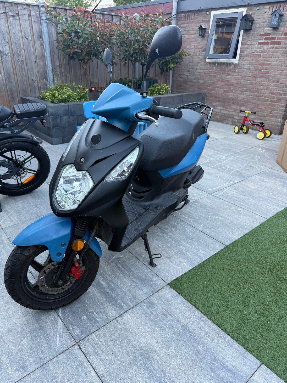 Sym Orbit 2 scooter - Blauw/Zwart, Fietsen en Brommers, Snorfietsen en Snorscooters, Ophalen, Gebruikt, Benzine, SYM