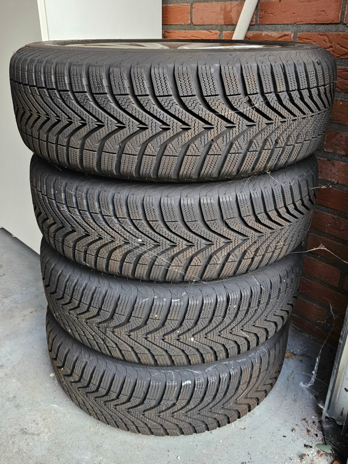 Vredestein Snowtrac 5 winterbanden met 15" stalen velgen, Ophalen, Gebruikt, 15 inch, Banden en Velgen