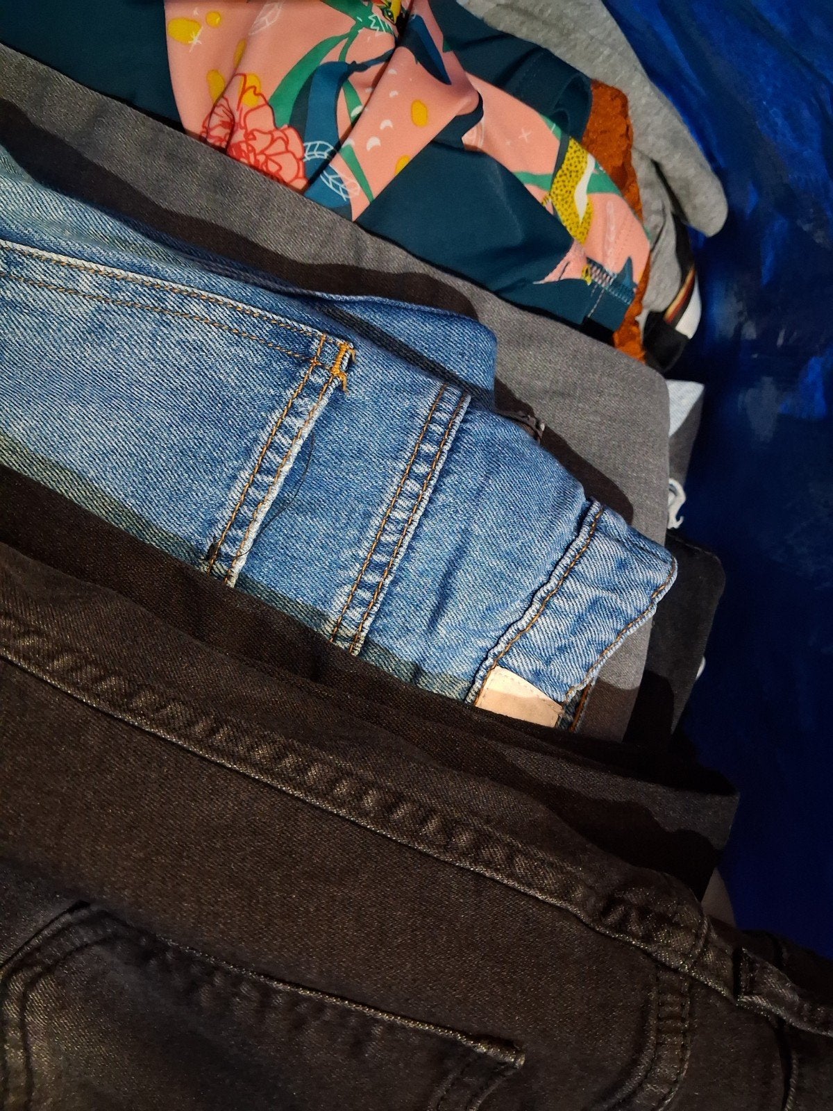 Gevraagd: Gratis kinderkleding in goede staat!, Ophalen