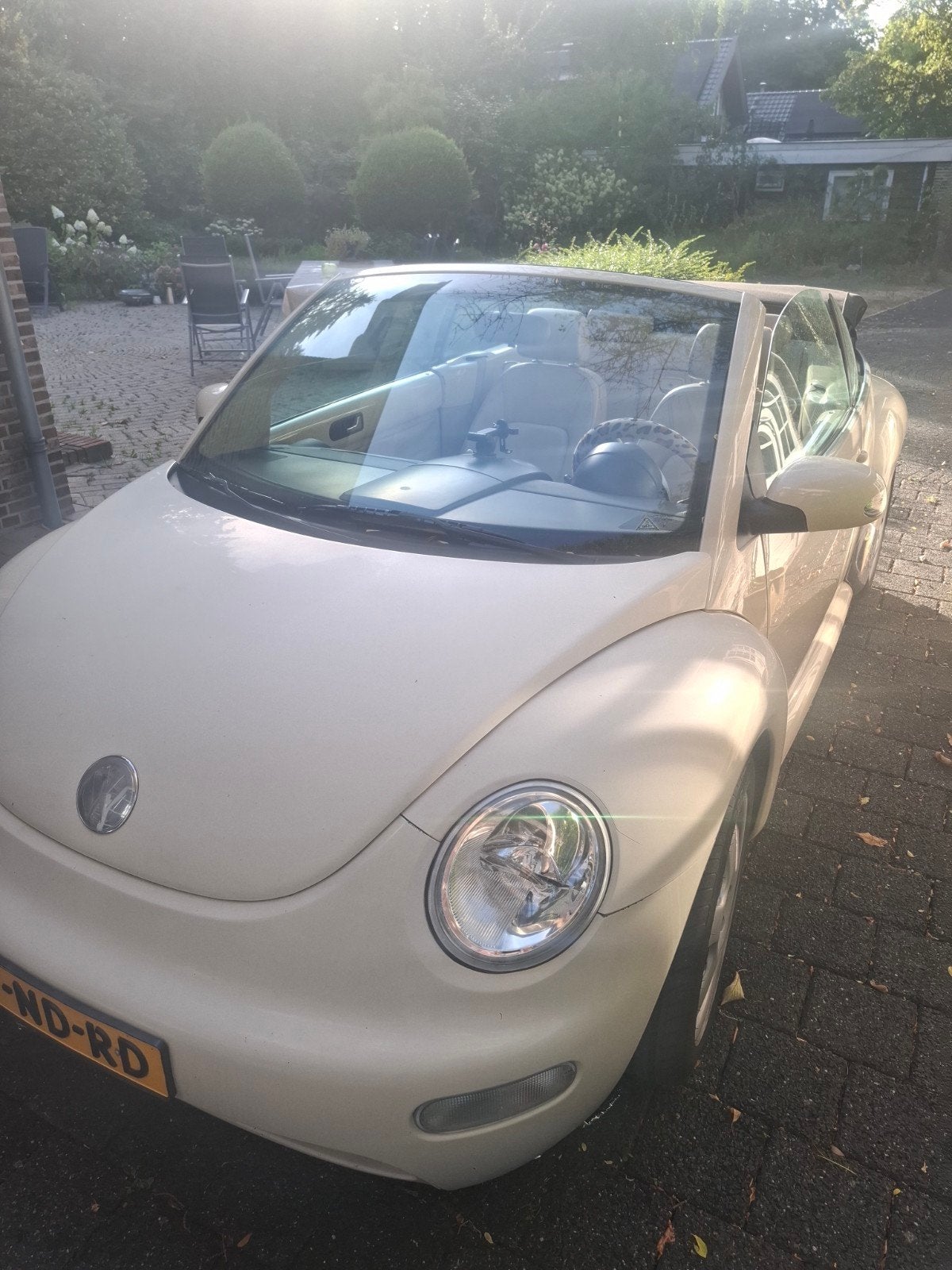 VW beetle cabrio beige ,bouwjaar 2003, Cabriolet, Beige, Leder, Handgeschakeld