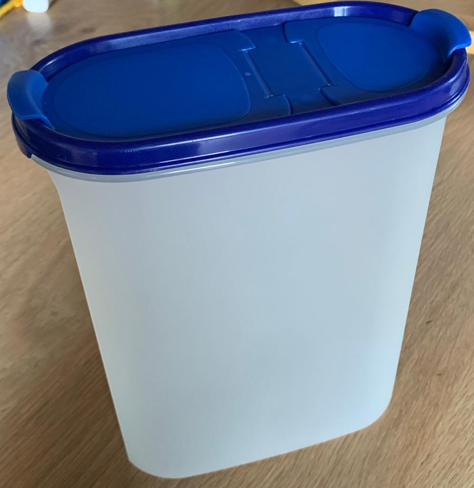 Tupperware voorraadbus 2.3 liter Blauw, Ophalen of Verzenden, Gebruikt, Blauw, Bus of Trommel