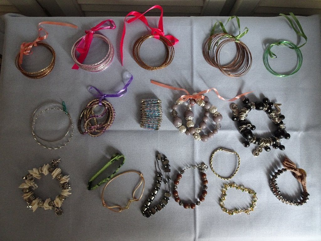 Sieraden; armbanden 19+ voor € 5, Ophalen, Gebruikt, Overige kleuren, Overige materialen