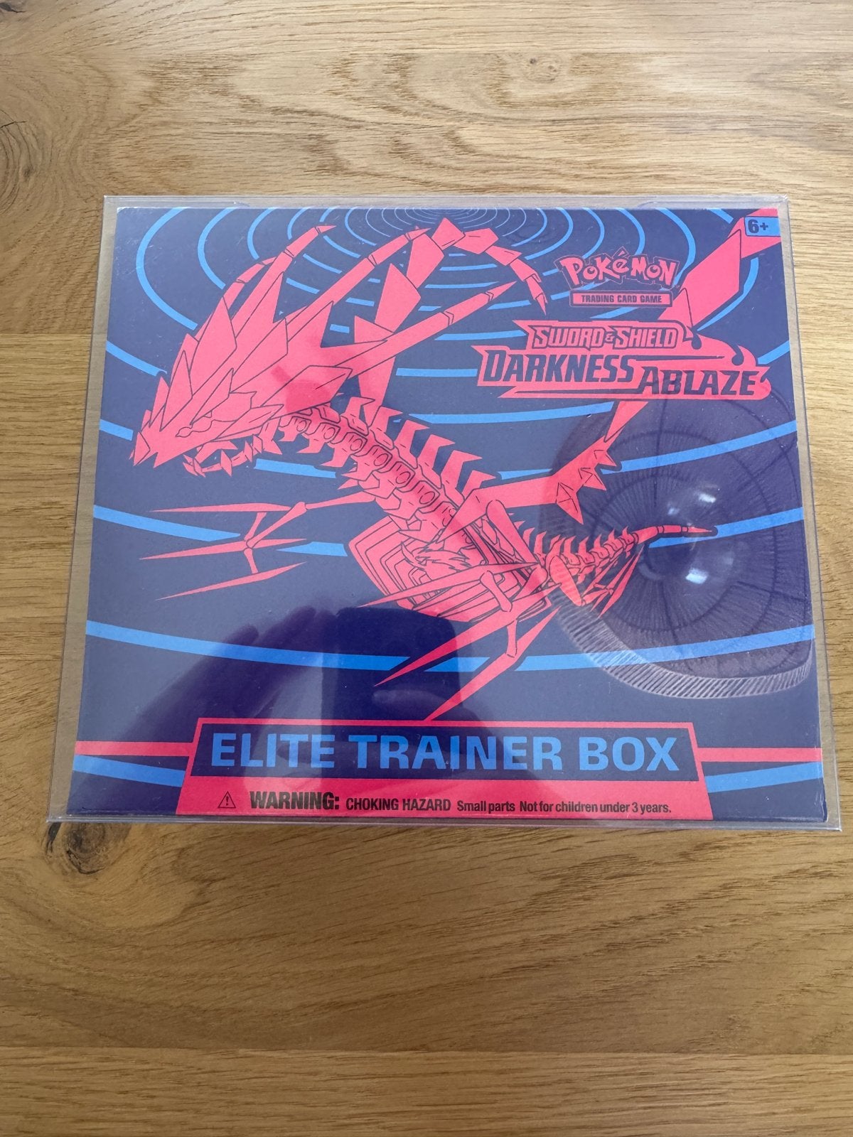Sword & Shield Darkness Ablaze Elite Trainer Box Sealed, Ophalen of Verzenden, Nieuw, Overige typen
