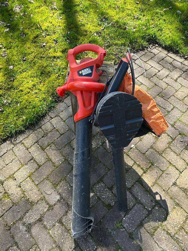BlackDecker bladblazer, Ophalen, Gebruikt, Handgedragen, Met opvangzak