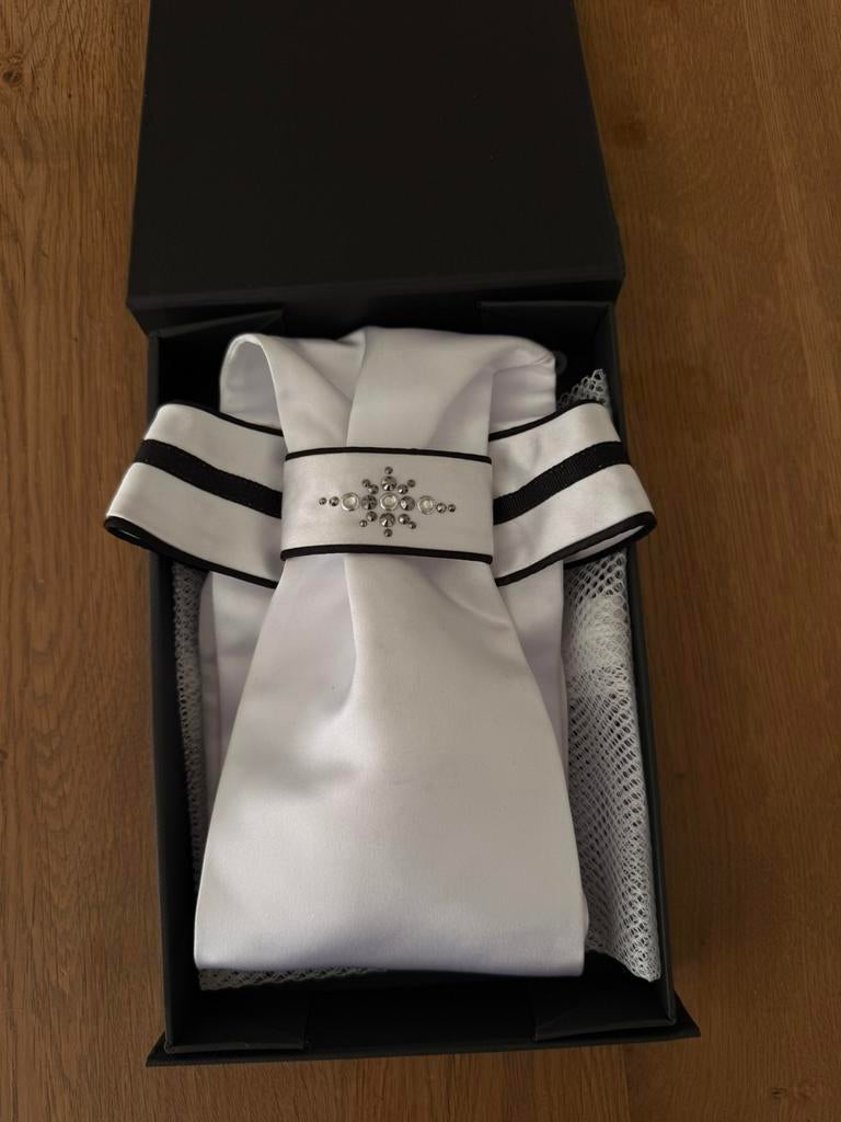 Anky plastron maat M, Ophalen, Dressuur, Dames, Zo goed als nieuw