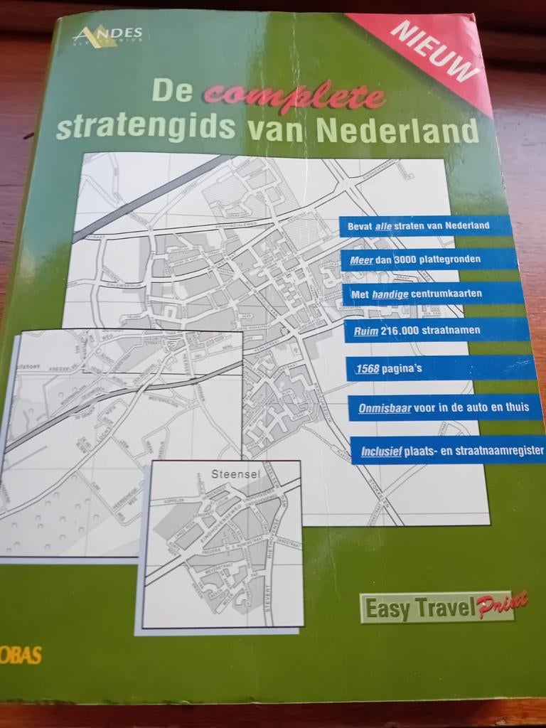 Uit 1997, de complete stratengids van Nederland, Boeken, Atlassen en Landkaarten, Overige typen, Ophalen of Verzenden, Zo goed als nieuw