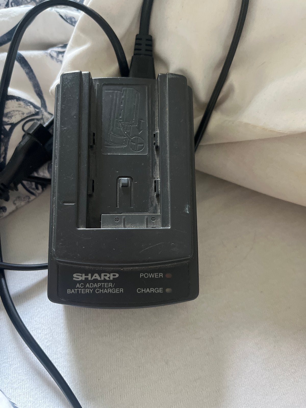 Sharp AC Adapter/Batterijlader UADP-0334T4ZZ, Ophalen of Verzenden, Gebruikt