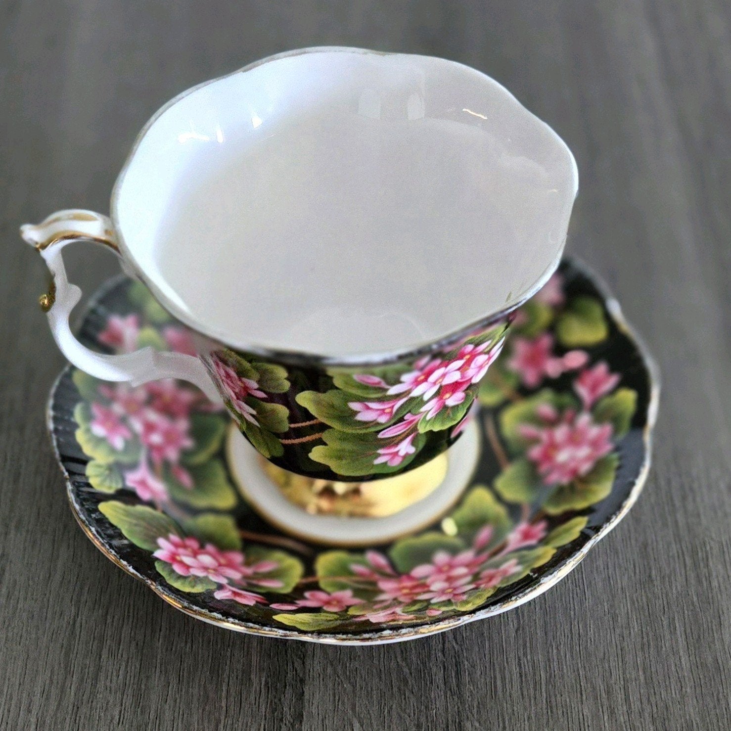 Royal Albert kop en schotel, Huis en Inrichting, Keuken | Servies, Ophalen of Verzenden, Porselein, Overige stijlen, Kop(pen) en/of Schotel(s)