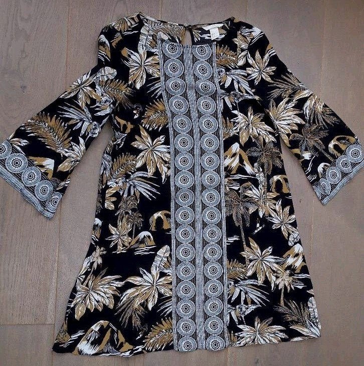 Te koop: Zomers jurkje van het merk H&M Maat: 38, Maat 38/40 (M), H&M, Zwart, Ophalen of Verzenden