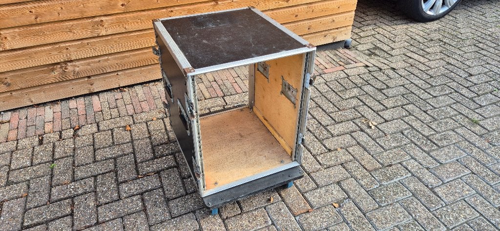 Flightcase voor versterkers microfoon flycase in goede staat, Muziek en Instrumenten, Ophalen, Gebruikt, Speaker of Versterker