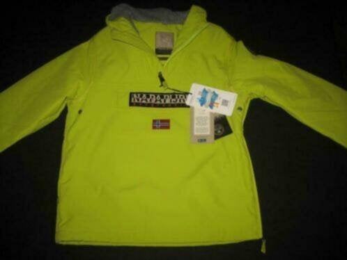 Nieuwe Napapijri winterjas maat 140 (10) met fleece voering, Jongen of Meisje, Nieuw, Ophalen of Verzenden, Napapijri