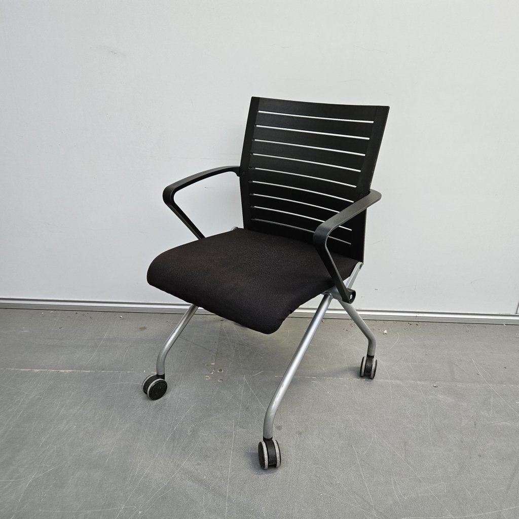 Steelcase kantoorstoel opklapbaar - zwarte stof, Huis en Inrichting, Stoelen, Niet ingevuld, Gebruikt, Niet ingevuld, Niet ingevuld