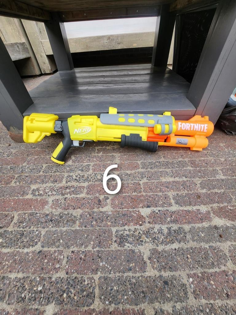 Nerf €10, Ophalen, Zo goed als nieuw
