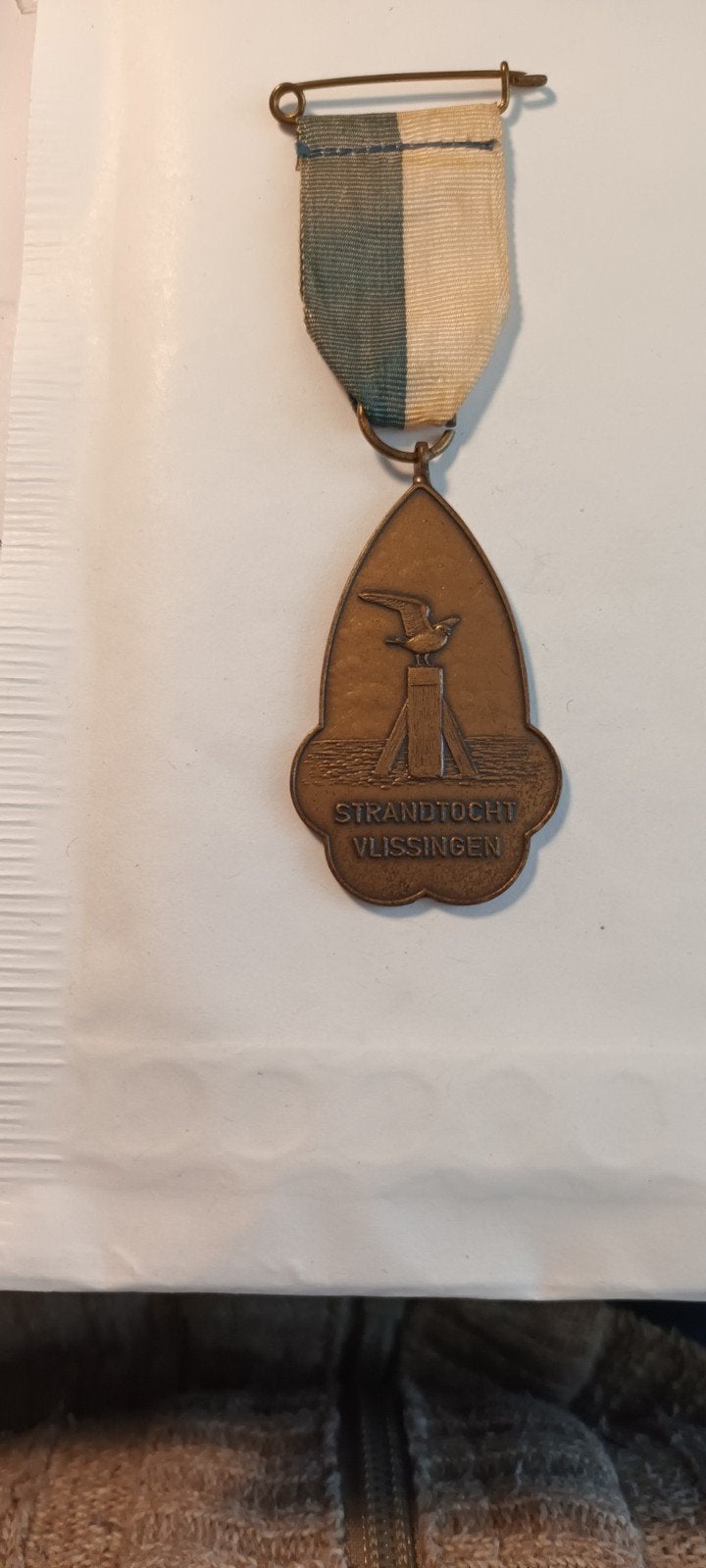 Oude medaille "Strandtocht Vlissingen" met lint, Ophalen of Verzenden, Brons, Nederland