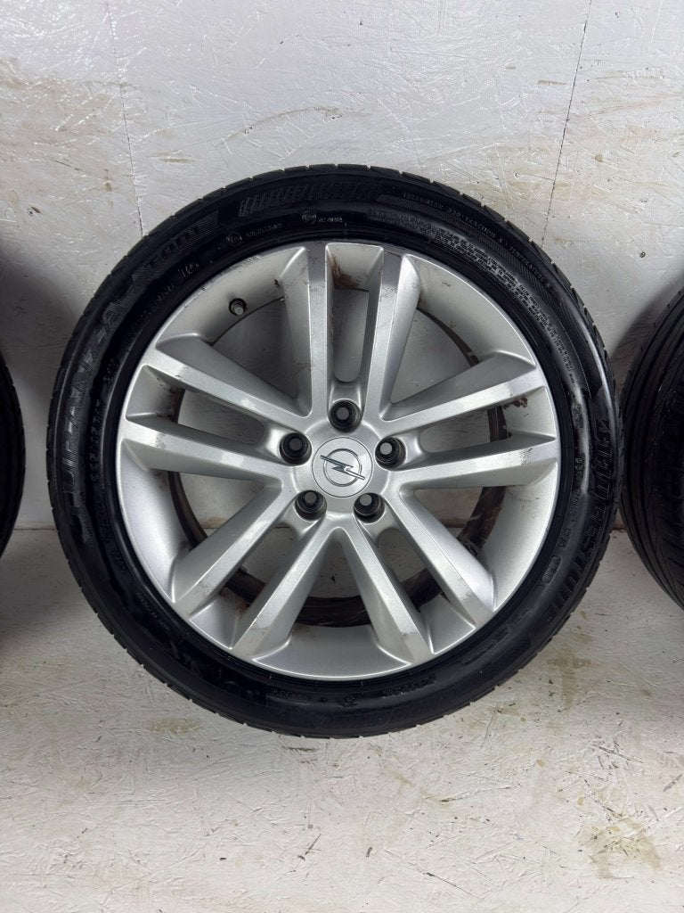 Originele Opel Vectra Signum Astra velgen 17" 5x110 zomerset, Auto-onderdelen, Banden en Velgen, Niet ingevuld, Gebruikt, Banden en Velgen