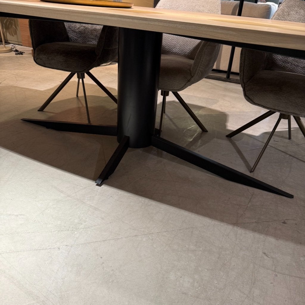 Eettafel Dutchz 1403 - 260x110 - Massief Rustiek Eiken -, Niet ingevuld, Niet ingevuld, Niet ingevuld