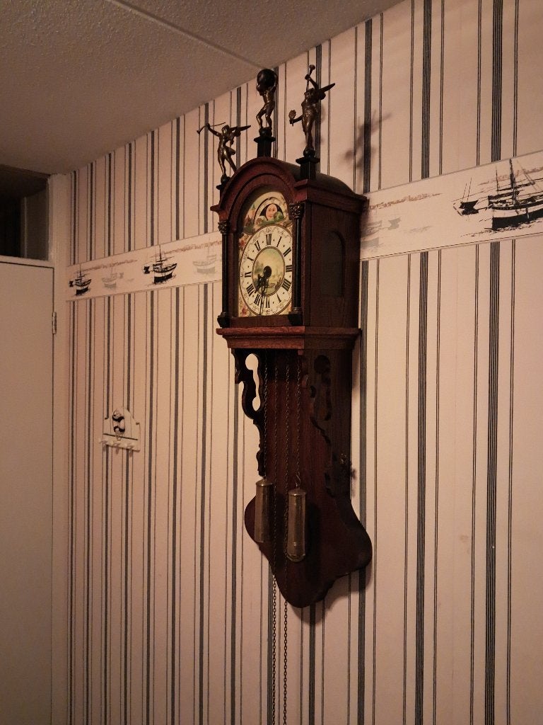 Friesche staartklok, Ophalen