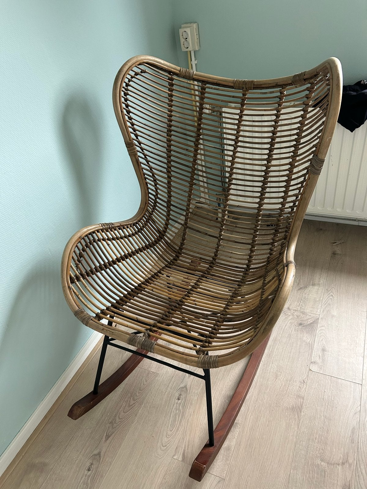 Schommelstoel, Huis en Inrichting, Stoelen, Ophalen, Zo goed als nieuw, Bruin, Eén