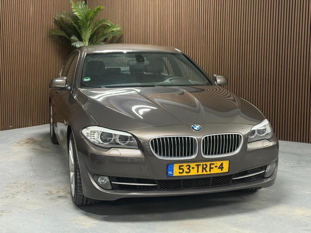 BMW 5 Serie 520i High Executive (bj 2012, automaat), Auto's, Automaat, Euro 5, Achterwielaandrijving, Gebruikt