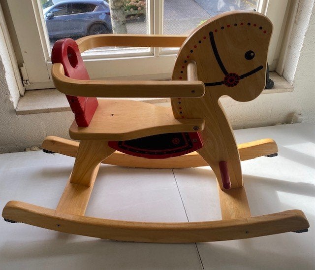 Houten schommelpaard met rugleuning, Ophalen, Gebruikt