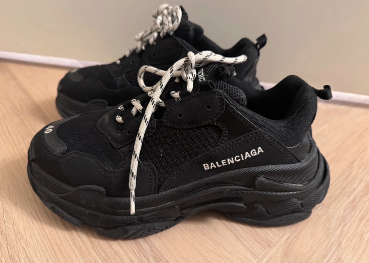 Mooie zwarte nette Balenciaga tripple S sneakers maat 40, Kleding | Dames, Schoenen, Ophalen, Zwart, Sneakers of Gympen, Zo goed als nieuw