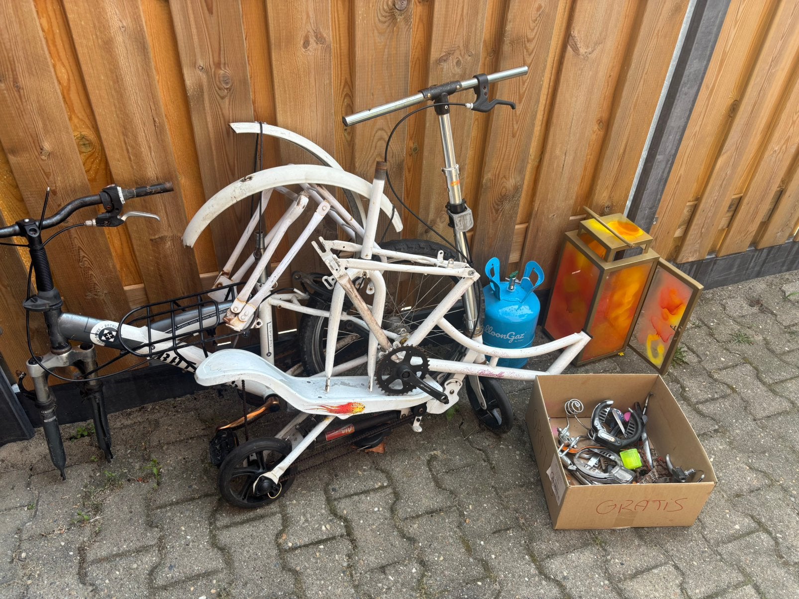Veel oud ijzer, Ophalen, Zo goed als nieuw