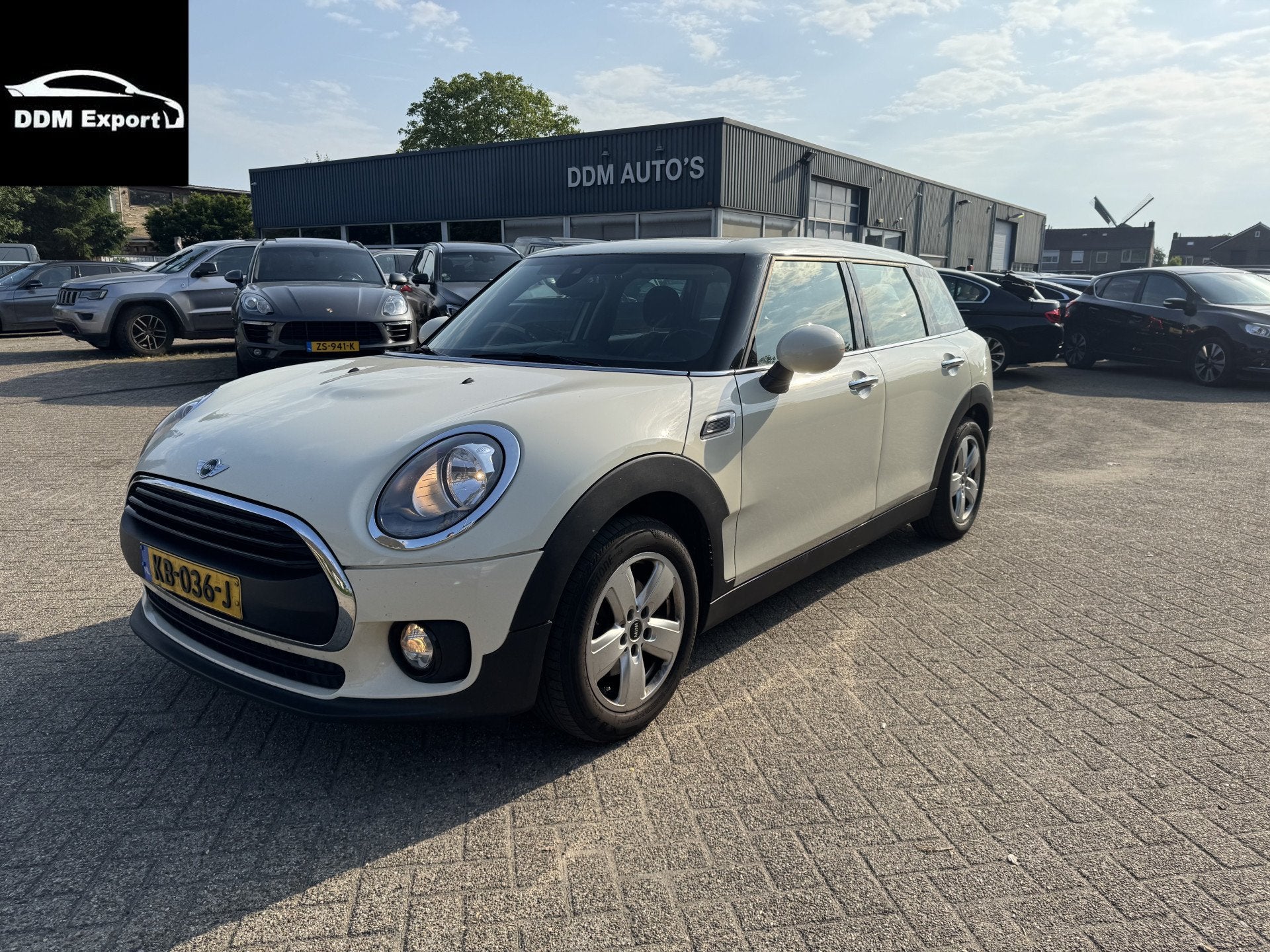 MINI Clubman 1.5 One D Business | Navi | Parkeersensoren | A, Auto's, Mini, Voorwielaandrijving, Stof, Gebruikt, 116 pk
