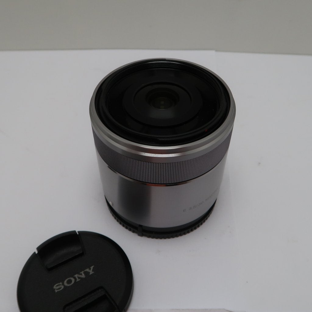 Sony E 3.5/30 Macro 49mm Lens | in Goede Staat, Sony, Zo goed als nieuw, Support@sony.com, 1-7-1 Konan, Minato-ku
Tokyo 108-0075
Japan