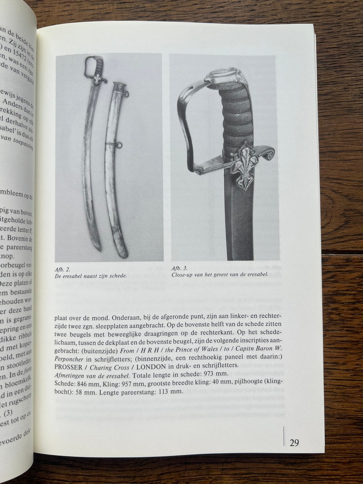 Naslagwerk Nederlands oa Eresabel degen sabel emblemen, Verzenden, Nederland, Boek of Tijdschrift, Landmacht