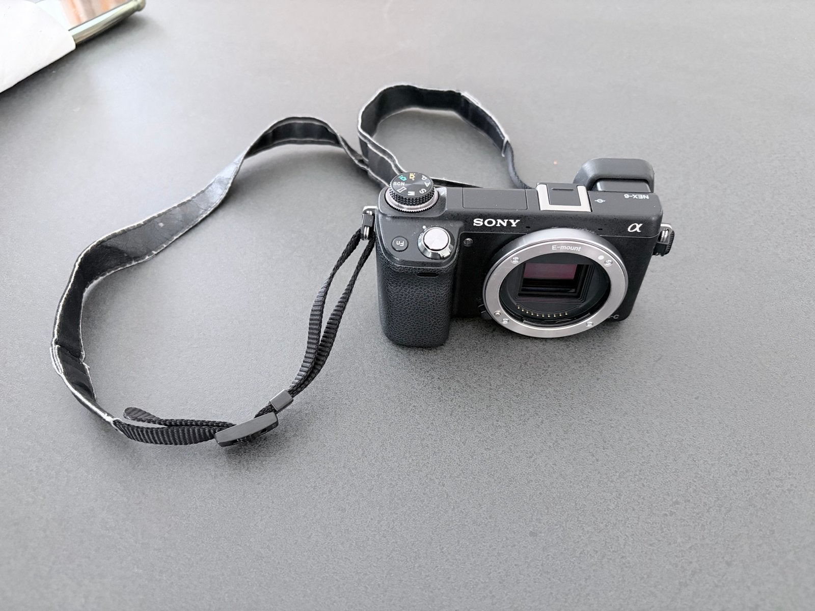 Sony NEX-6 Systeemcamera - Compact en Krachtig, Ophalen of Verzenden, Zo goed als nieuw, Sony, Draagriem
