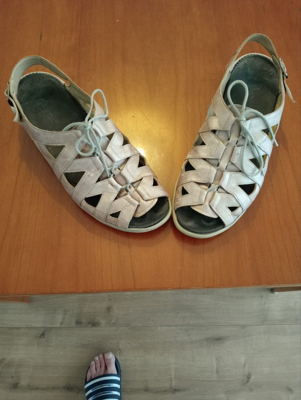 Durea sandalen. 42, Ophalen of Verzenden, Zo goed als nieuw, Bruin, Sandalen of Muiltjes