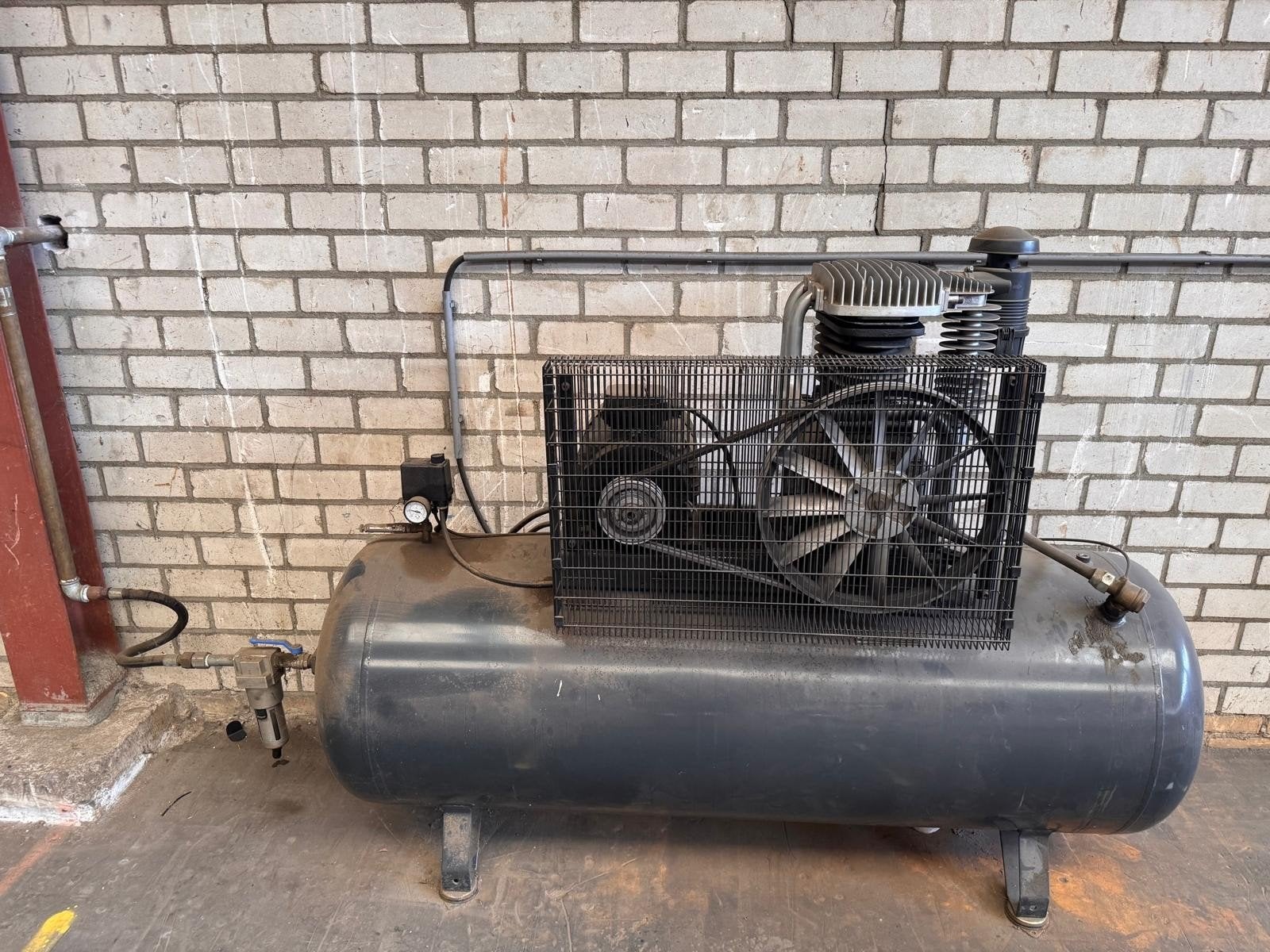 CSC SRL Industriële Luchtcompressor 500L 11 Bar 2010, Ophalen of Verzenden