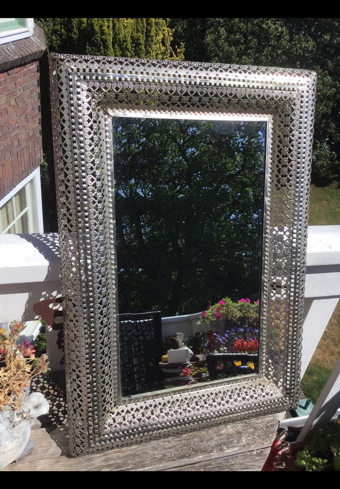 Spiegel zilverkleurig ijzer geslepen facetrand 38,6 x 56,4cm, Minder dan 50 cm, Ophalen of Verzenden, Zo goed als nieuw, Minder dan 100 cm