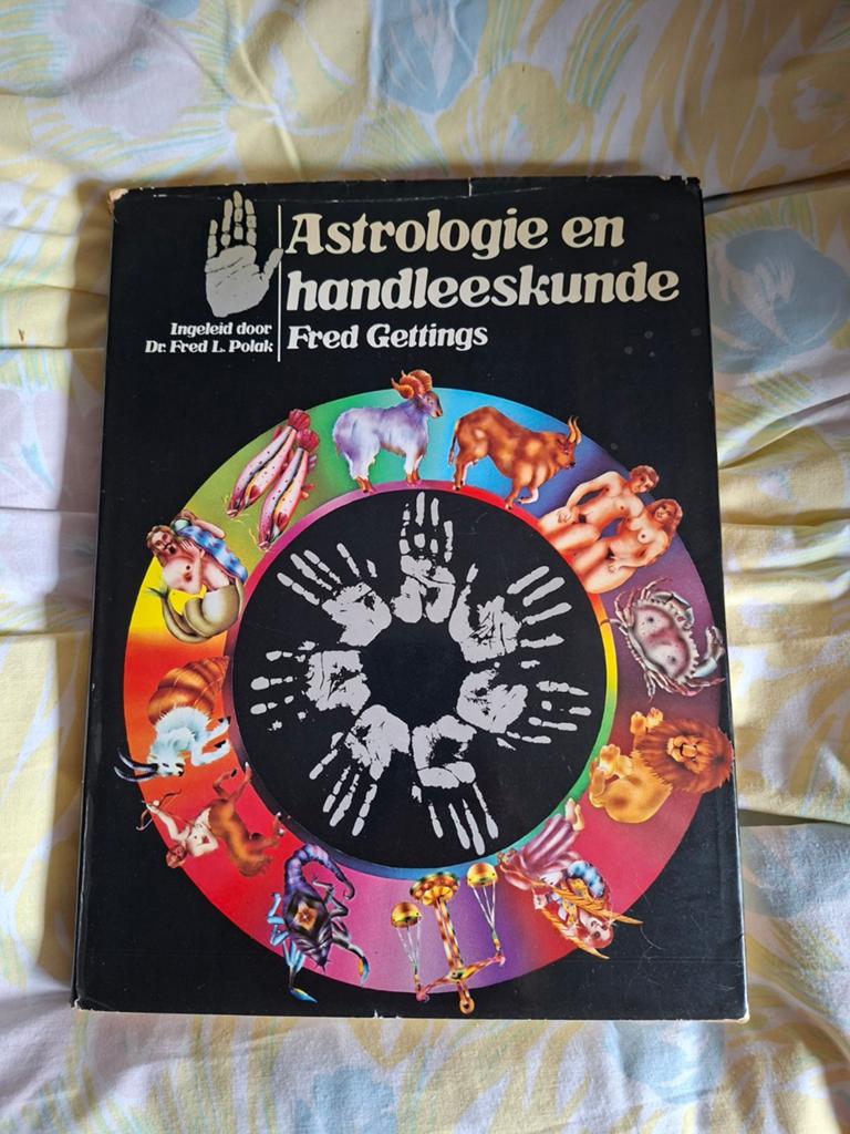 Astrologie en Handleeskunde - Fred Gettings, Boeken, Ophalen of Verzenden
