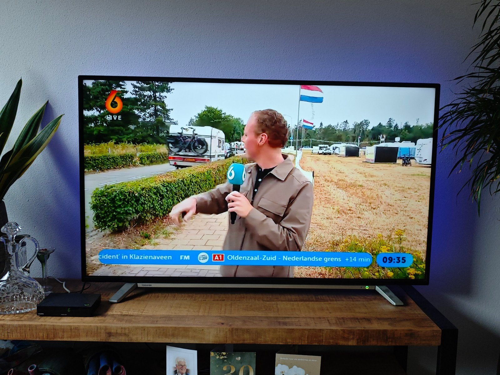 TOSHIBA TV 55 inch (139,7 cm) - 1,5 jaar oud, Audio, Tv en Foto, Televisies, Ophalen, Toshiba, 50 Hz, Zo goed als nieuw