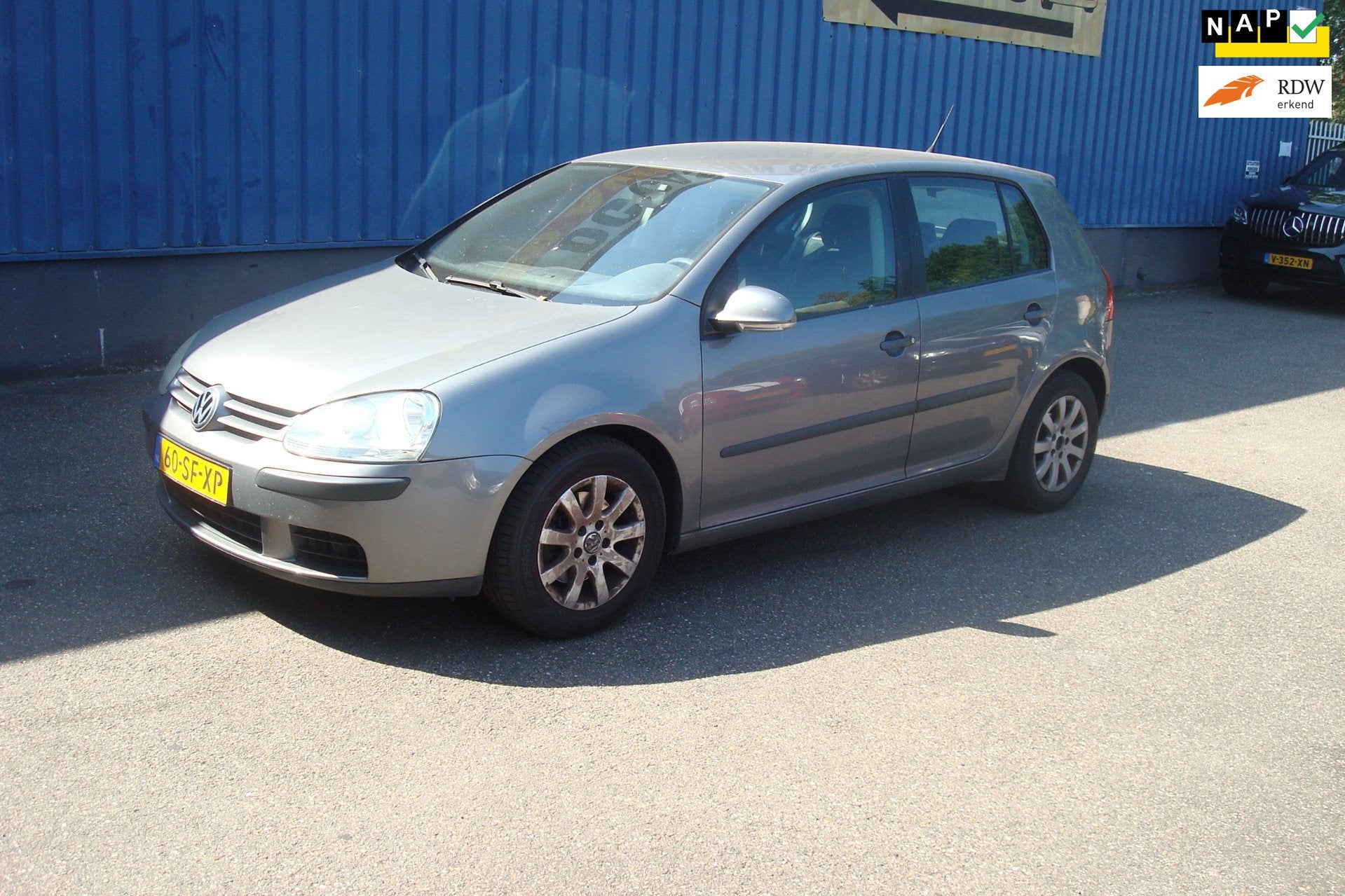 Volkswagen Golf 2.0 FSI Comfortline, EXPORT, Airco, 1254 kg, Gebruikt, 4 cilinders, Metallic lak