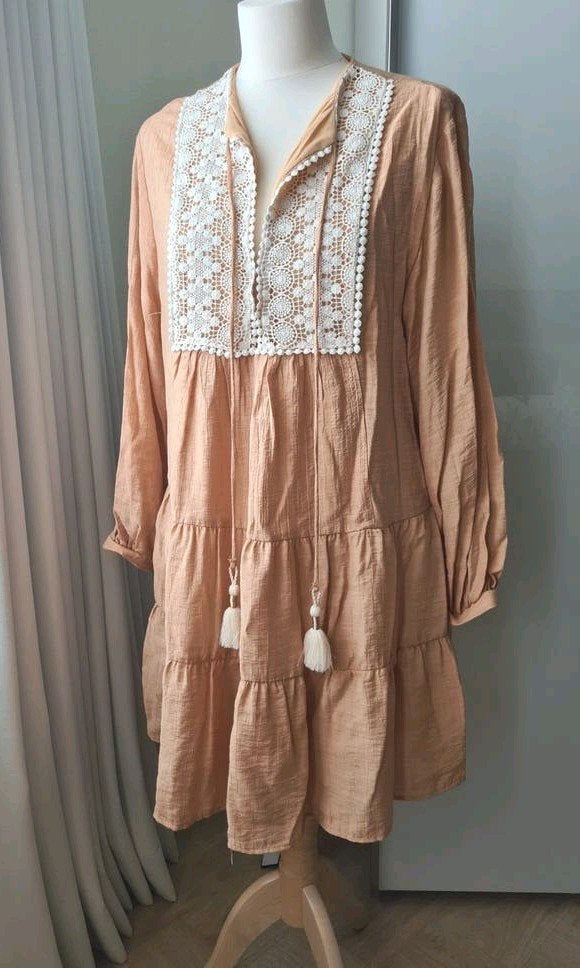 ZARA ABRIKOOSKLEURIG ZOMERJURKJE IBIZA STIJL MT L, Kleding | Dames, Jurken, Nieuw, Maat 38/40 (M), Boven de knie, Verzenden