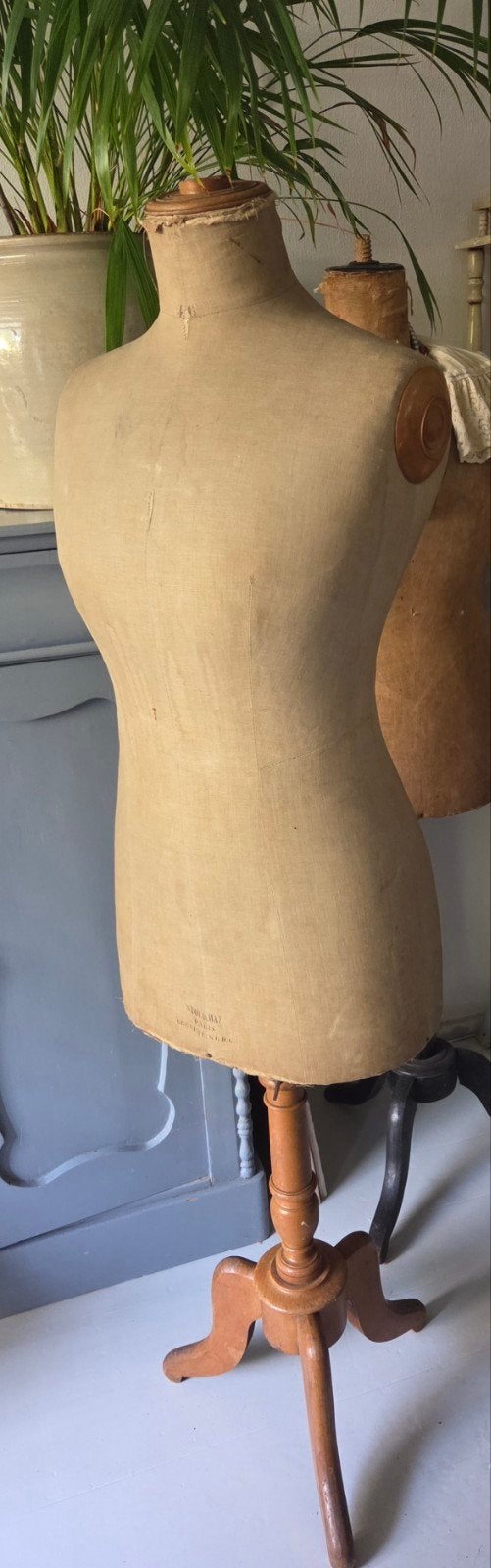 Franse mannequin paspop ca 1925 Stockman Paris Breveté SGDG, Ophalen