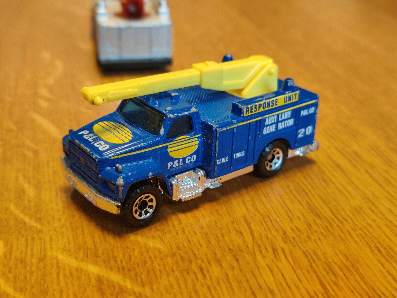 Matchbox Utility Truck Response Unit BLAUW, Ophalen of Verzenden, Bus of Vrachtwagen