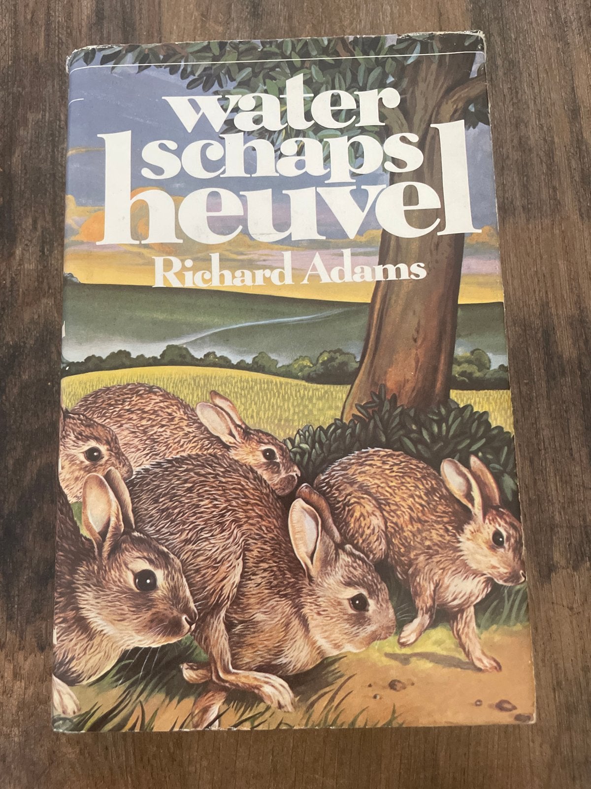 Waterschapsheuvel - Richard Adams, Ophalen of Verzenden, Gelezen, Europa overig