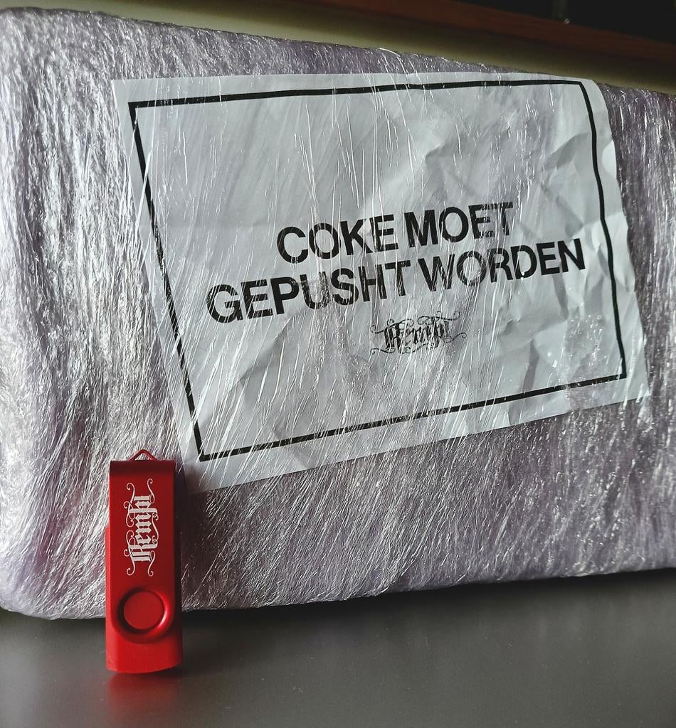 Kempi - Limited Edition met Mixtape 3 en USB stick, Ophalen of Verzenden, 2000 tot heden, Nieuw in verpakking, Boxset