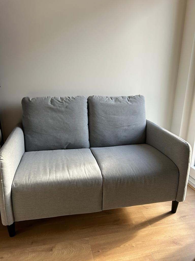 2-zits bankje Angersby lichtgrijs, Huis en Inrichting, Banken | Bankstellen, Ophalen, Tweepersoons, 75 tot 100 cm, Zo goed als nieuw