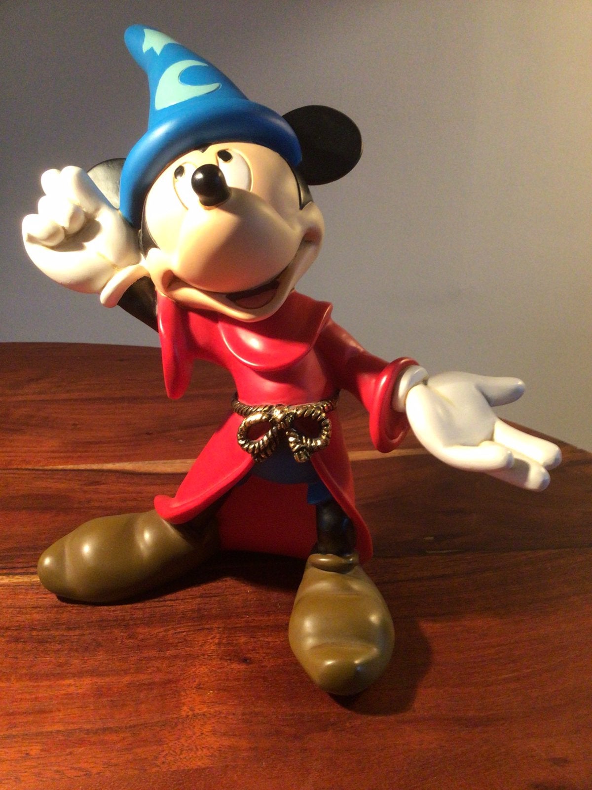 Micke Mouse,als tovenaar,groot beeld!origineel Disney!, Ophalen of Verzenden, Mickey Mouse, Zo goed als nieuw, Beeldje of Figuurtje