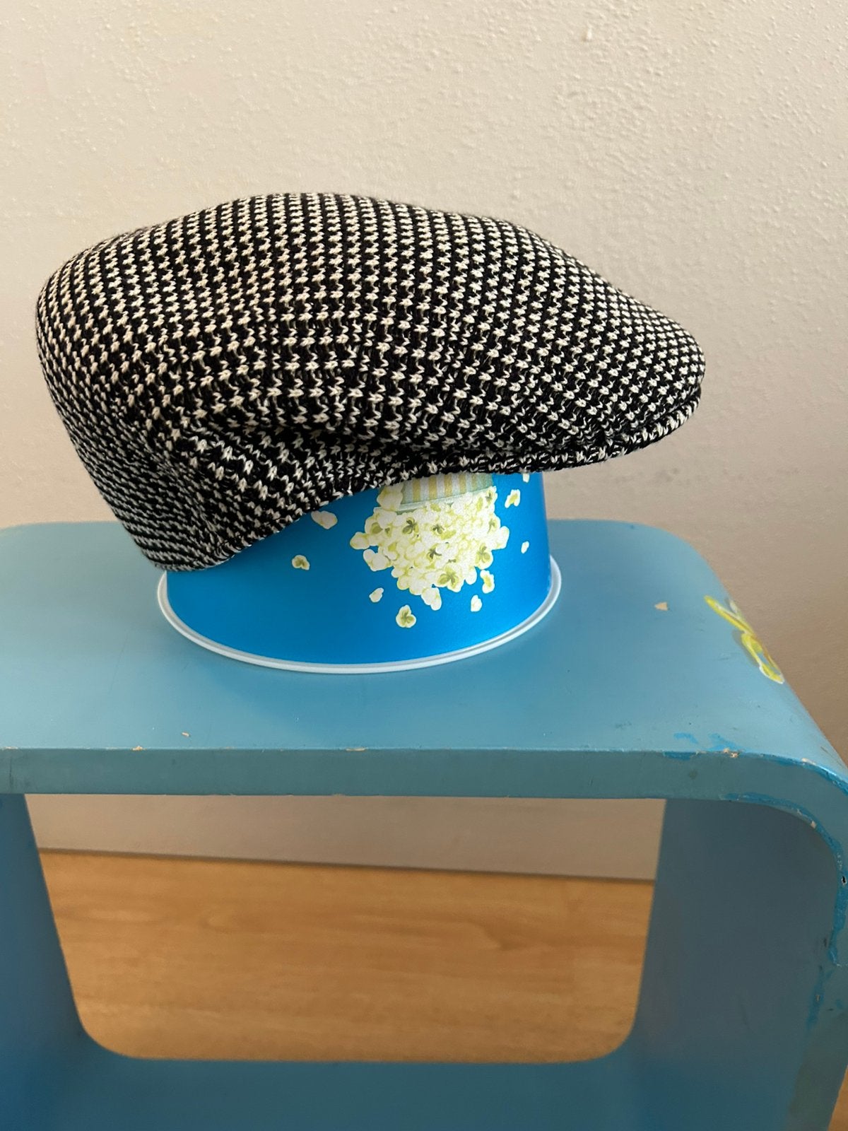 Kangol 504 gridknit bicolor jaquard zwart-wit maat M, Ophalen of Verzenden, Nieuw, 56 of 57 cm (M, 7 of 7⅛ inch), Pet