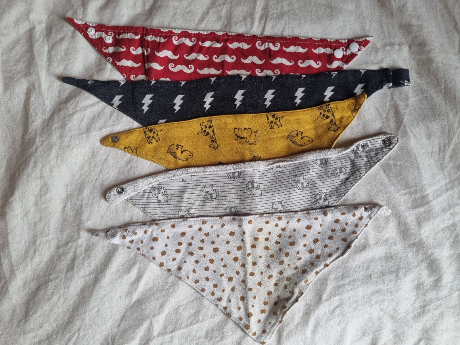 5 katoenen kwijlslabbetjes, Ophalen of Verzenden, Gebruikt