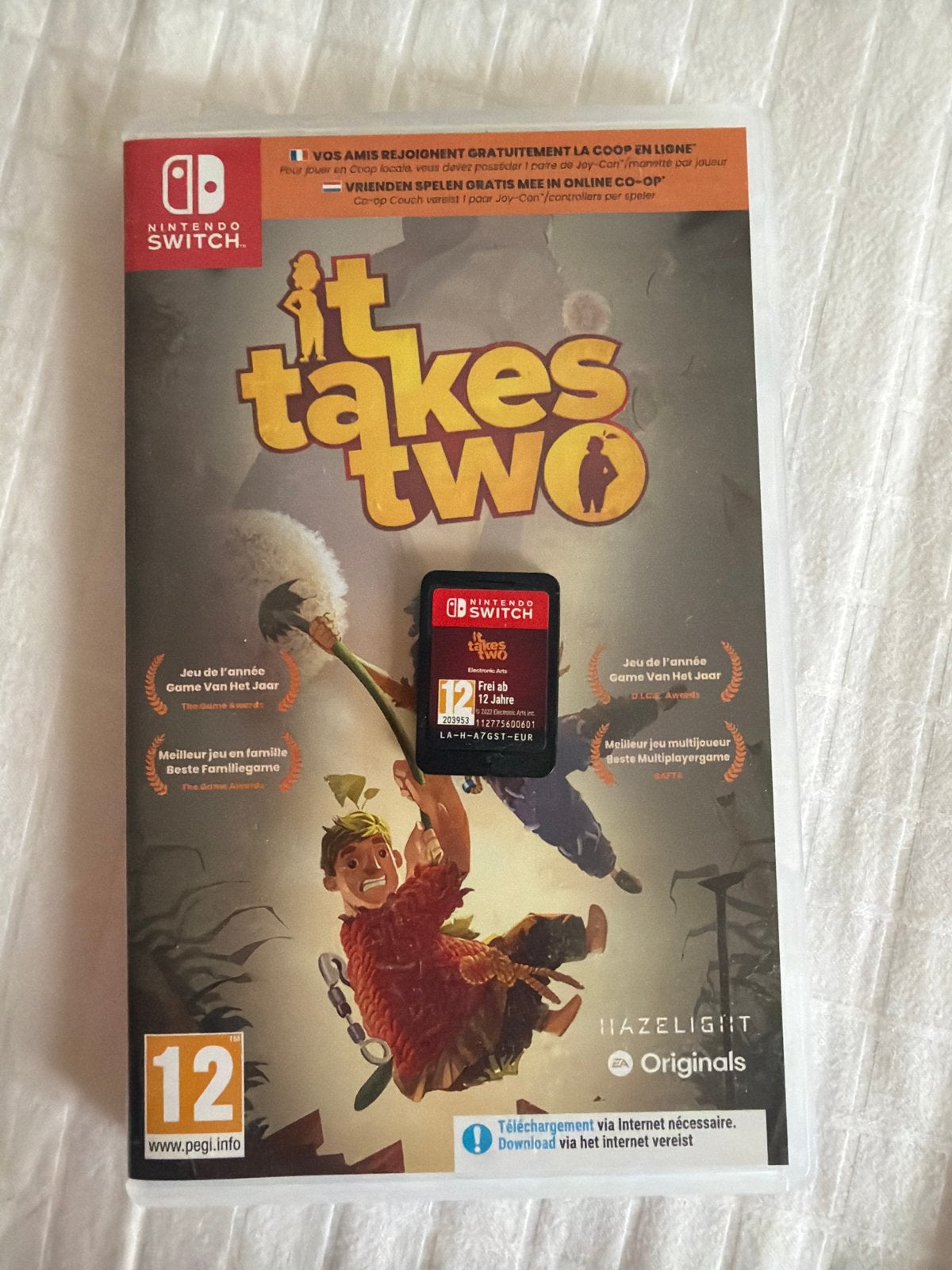 It Takes Two - Nintendo Switch (Nieuwstaat), Ophalen of Verzenden, Zo goed als nieuw, Met games