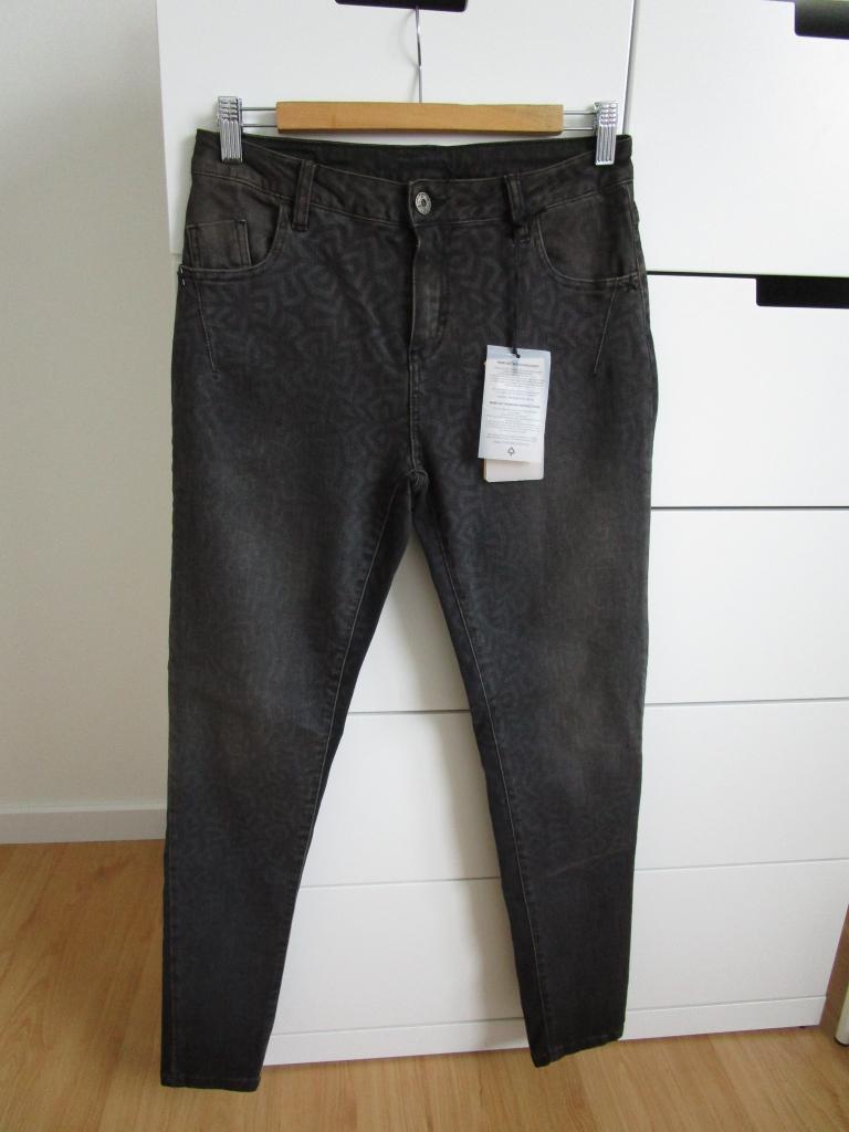 Maryley - Nieuwe bruine broek maat M - nwpr 145, Kleding | Dames, Broeken en Pantalons, Nieuw, Maat 38/40 (M), Bruin, Lang, Ophalen of Verzenden