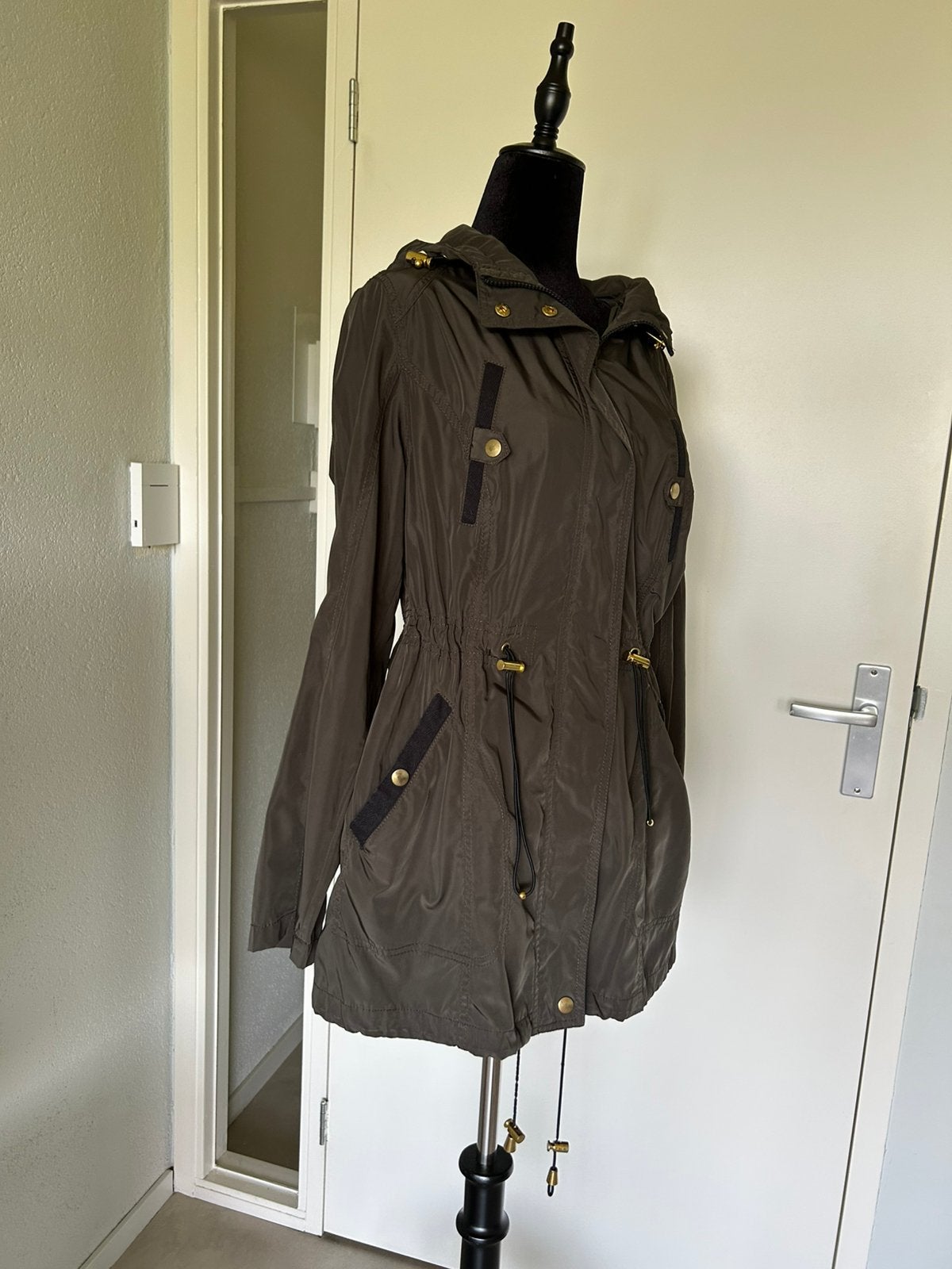 Parka jas, Ophalen of Verzenden, Zo goed als nieuw, Maat 38/40 (M), Groen