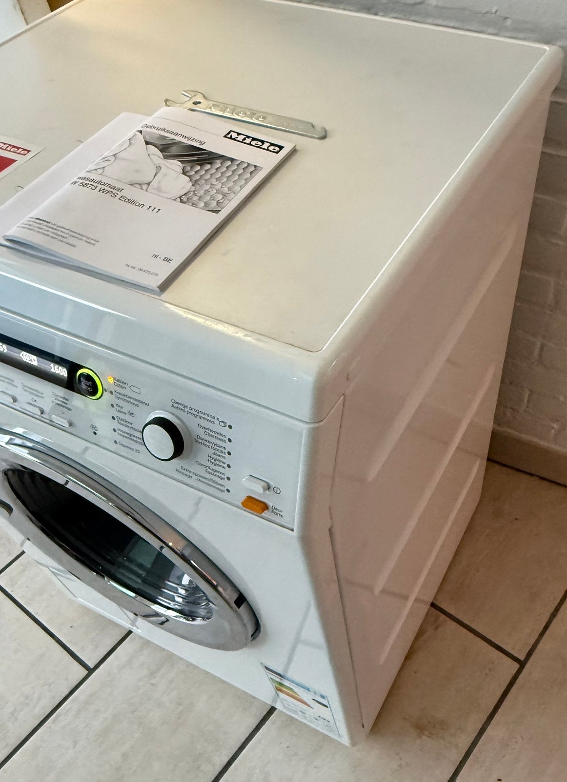 Foto 16 van Miele 8Kilo-1600toeren A+++ energieverbruik in topstaat